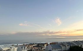 Spacious Beach Breakaway